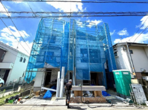 【外観】 | 【仲介手数料３７０万円が無料！】■祖師ヶ谷大蔵駅１１分■１３８平米■ＬＤＫ２４帖超■４ＬＤＫ | 【諸費用３７０万円ＯＦＦ！】
決算特別キャンペーン！
家計応援サービスの限界に挑戦中！
■祖師ヶ谷大蔵駅１１分
■１３８平米
■ＬＤＫ２４帖超
■高級デザインハウス
■ＺＥＨ水準