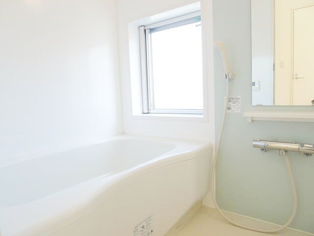 ホワイトフィールド西小山の浴室