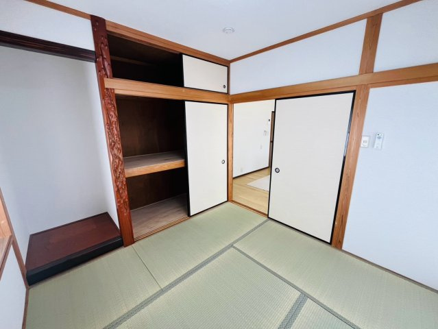 下妻市半谷 リフォーム物件　の和室|〇和室　45帖〇
床の間付き和室。ゆったり和みの空間です♪
2026年8月撮影
