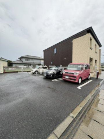 エクラの駐車場|高崎、前橋のお部屋探しはエンドスケープまで！お客様の理想お聞かせ下さい♪