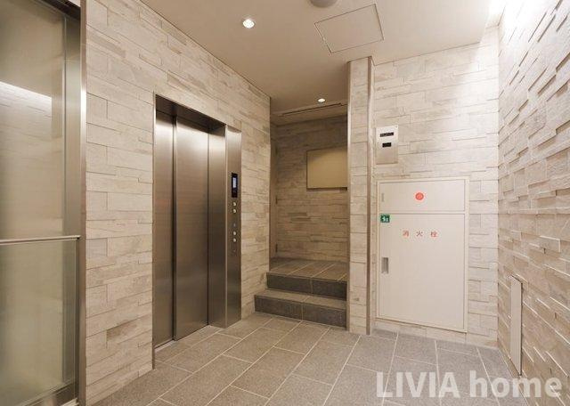 杉並区上荻１丁目の賃貸マンションのロビー