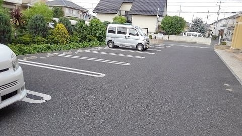 ハーベストガーデンの駐車場