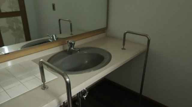 【中戸美術館】大町市平　大町温泉郷のトイレ
