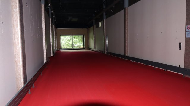 【中戸美術館】大町市平　大町温泉郷の内装