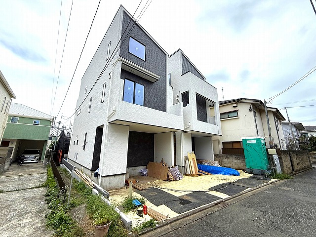 【仲介手数料３７０万円が無料！】■祖師ヶ谷大蔵駅１１分■１３８平米■ＬＤＫ２４帖超■４ＬＤＫの画像