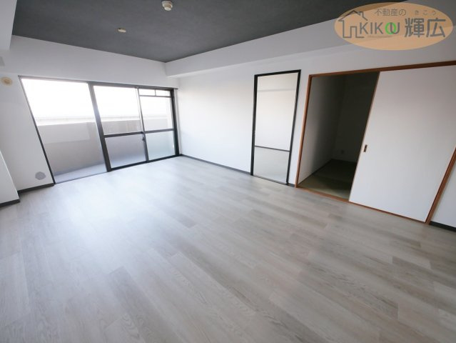 ライオンズマンション東加古川　4階の居間・リビング