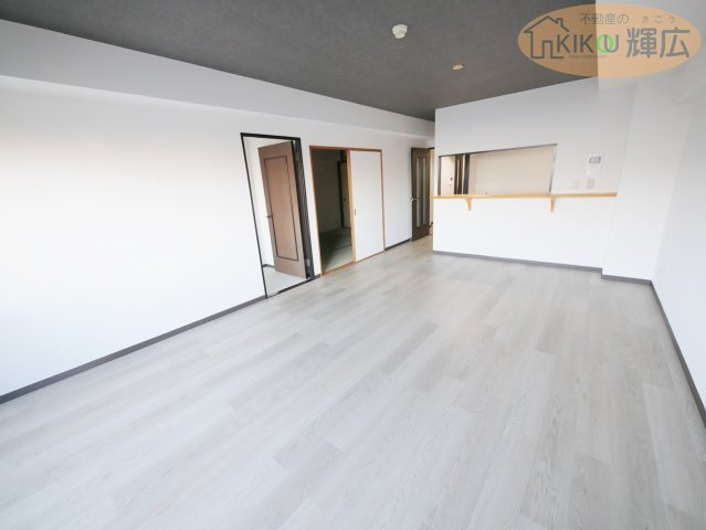 ライオンズマンション東加古川　4階の居間・リビング