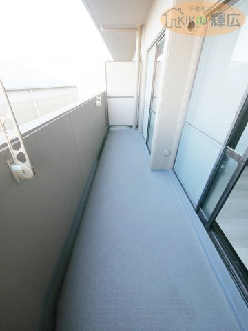 ライオンズマンション東加古川　4階のバルコニー