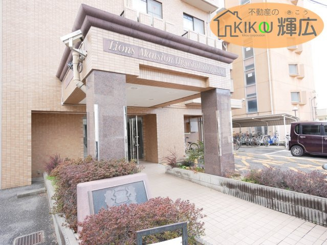 ライオンズマンション東加古川　4階のエントランス