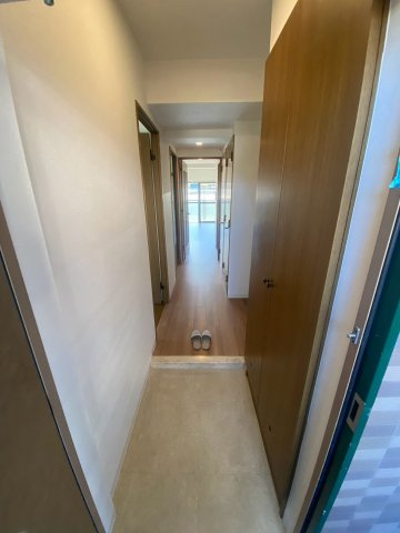 千葉市稲毛区小中台町の賃貸マンションの玄関