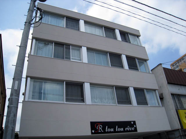 Ｆ・ＨＯＵＳＥ