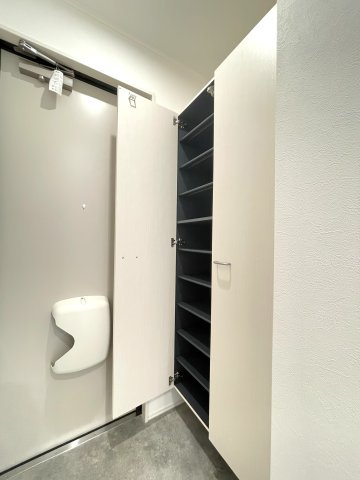 イーストハイムの収納|※同タイプ・別室の写真になります。