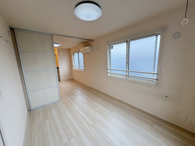 プラタノの内装|別のお部屋の写真です