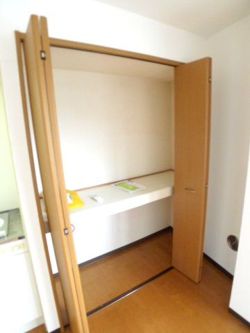 大室ビルの収納