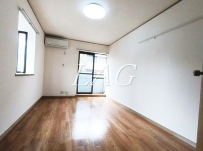 【居間・リビング】 | ニューヴィラこぶし | 洋室のお部屋です。