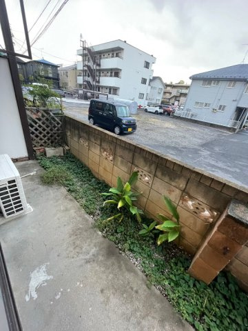 ハウス一美のバルコニー|※別号室参考写真です