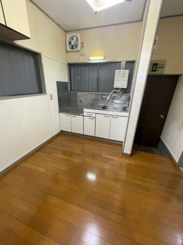 ハウス一美の玄関|※別号室参考写真です