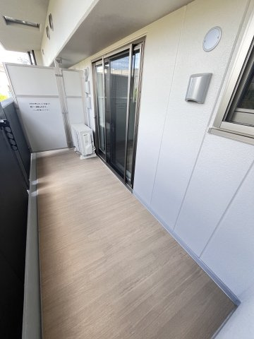 大阪市都島区内代町４丁目の賃貸マンションのバルコニー