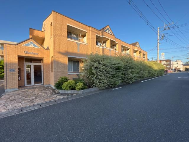 ボナールのエントランス|外観写真（昼）