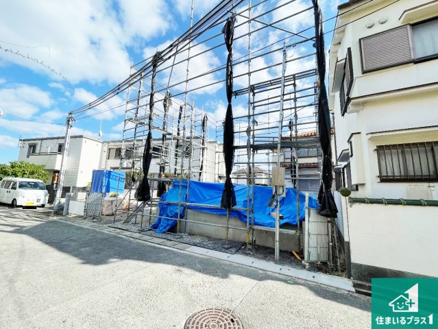伊丹市山田　第1期　新築一戸建ての前面道路含む現地写真|周辺は落ち着いた街並みの住宅地！子育てがしやすい住環境です！まだ未完成ですが、現地でしかわからない事もございます。是非一度ご覧ください。