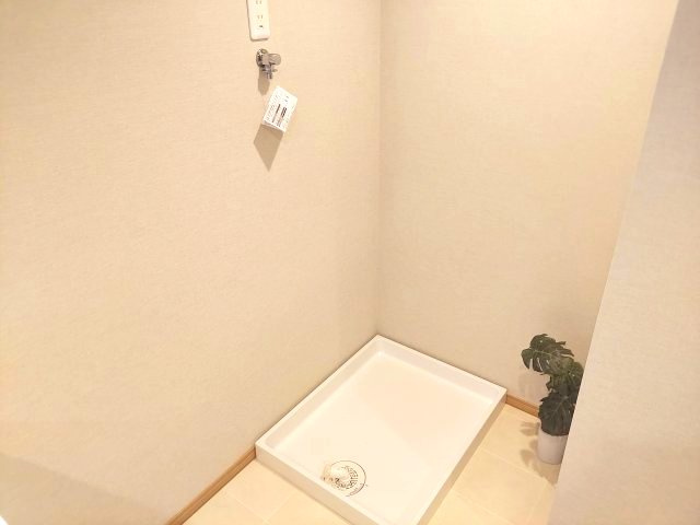 逆瀬川グリーンハイツA棟の洗面所|洗濯機置場