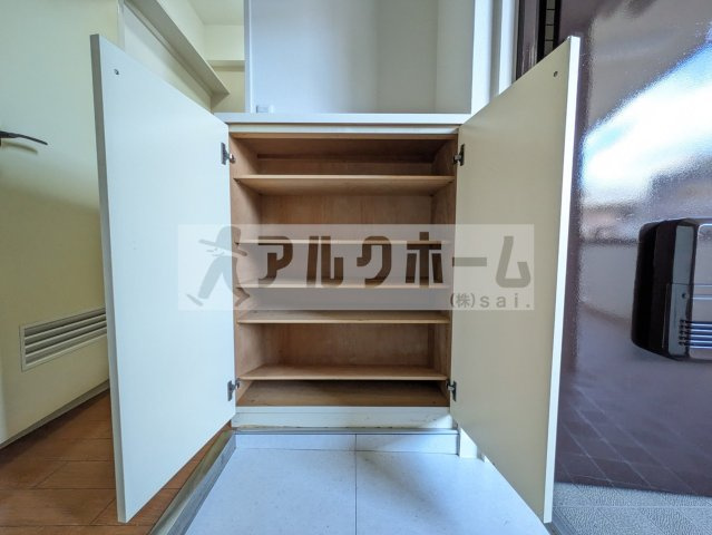 アメニティハイツの玄関