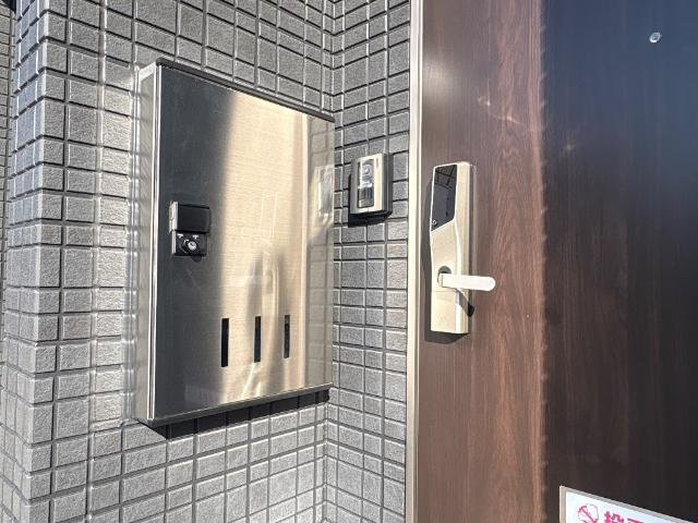熊本市北区西梶尾町のアパートのエントランス|玄関