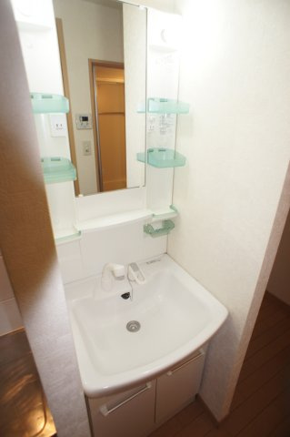 葛飾区青戸６丁目のアパートの洗面所