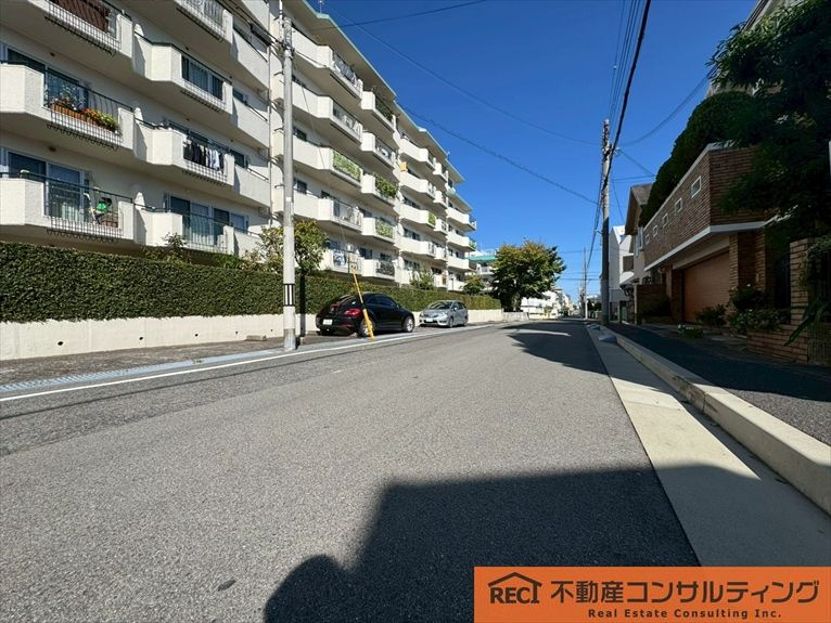 岡本センチュリーマンションの外観