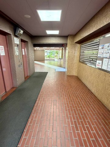 日商岩井菫橋ハイツのロビー