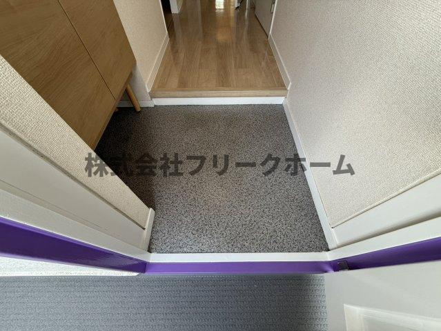 榎本第一コーポラスの玄関