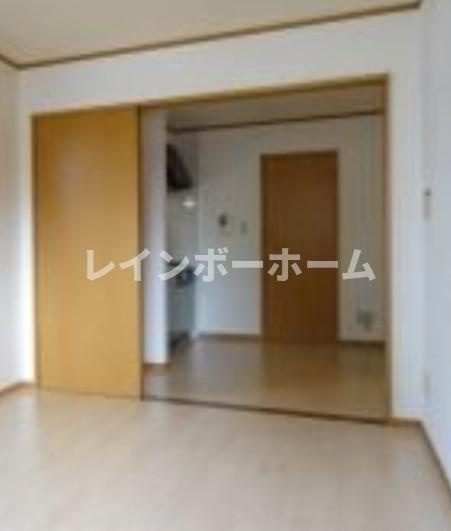 コンフォート　ハナブサの寝室