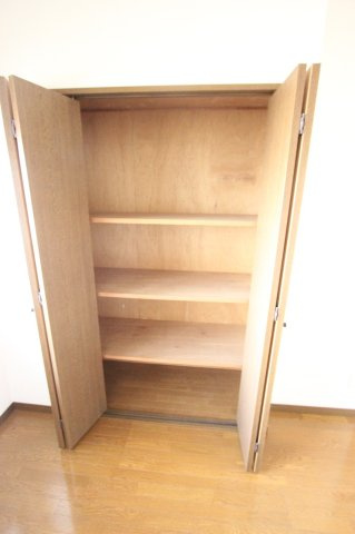 メゾン池場　の収納|大きなものも収納できそうです
※写真はイメージです。色仕様は現況優先になります。