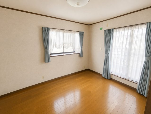 安堂寺町4丁目の洋室|※写真は家具を削除したイメージ画像