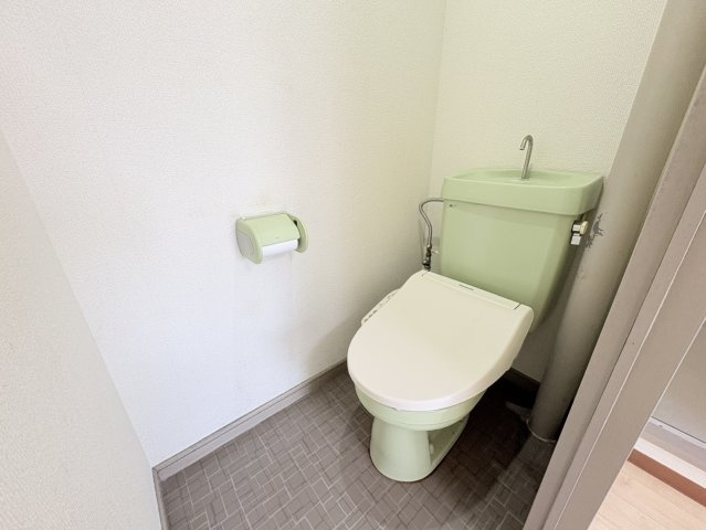 熊本市東区新南部３丁目の賃貸マンションのトイレ