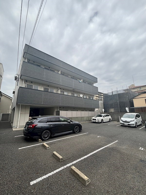 セリージャデトーアの駐車場