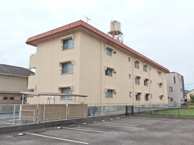 コーポラス西脇　静岡市駿河区西脇の外観|建物北側にも現在は建物がありません！