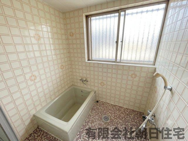 【浴室】 | 西川津町中古戸建 | お風呂です