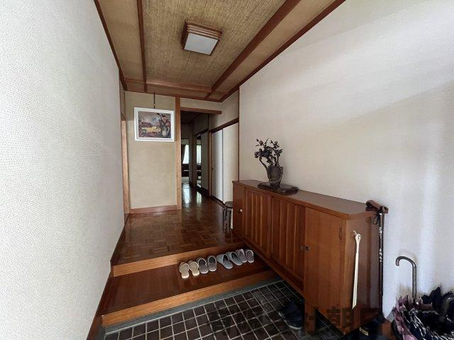 【玄関】 | 西川津町中古戸建 | 玄関です