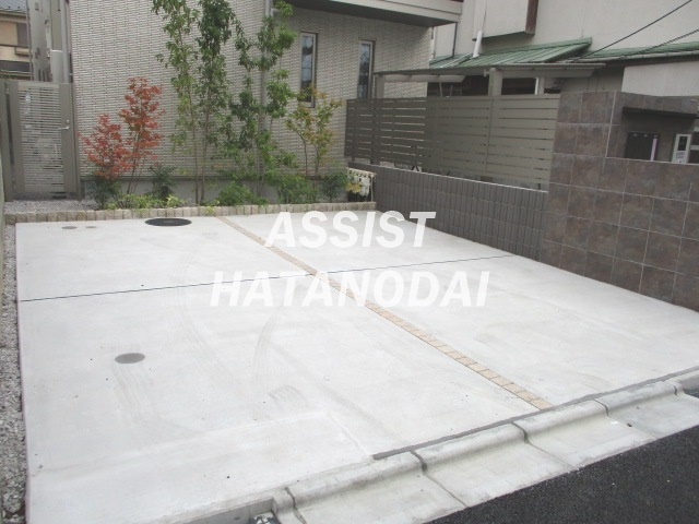 レジーナ尾山台の駐車場