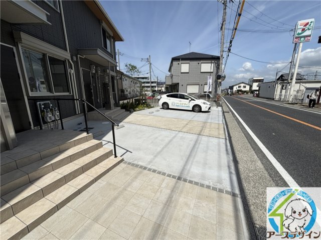 D-ROOM江井島の駐車場