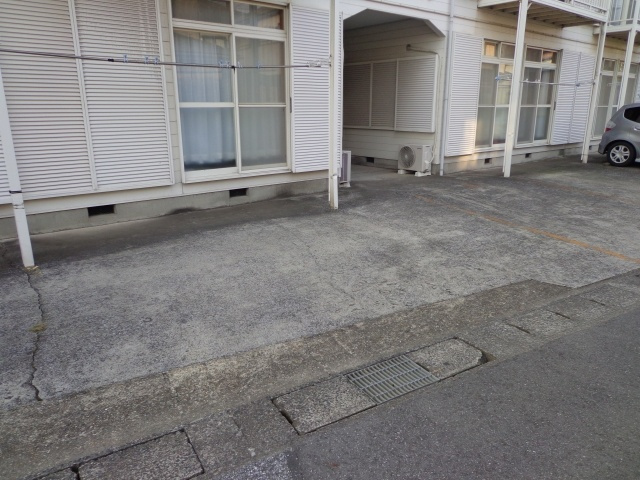 【駐車場】 | フラワーハイツ