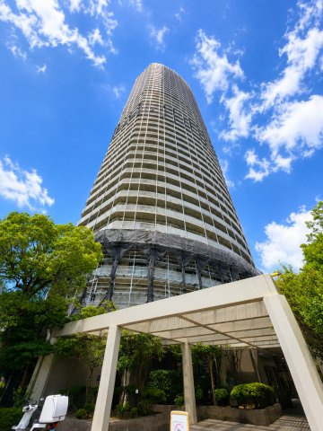 ザ・シーン城北アストロタワーの外観