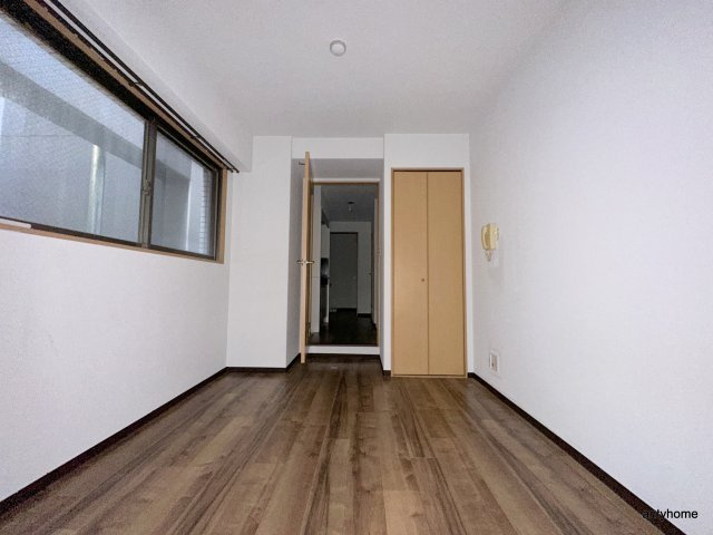 レバンガAP難波南Ⅱ　仲介手数料無料の洋室