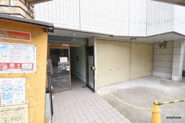 ハイムあこ　仲介手数料無料のエントランス