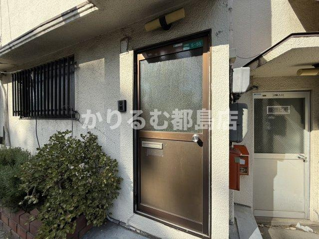 銀橋ビルのエントランス