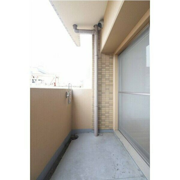 SERENiTE天六西のバルコニー