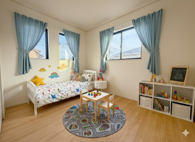 三郷市泉1丁目　新築戸建の子供部屋|同施工会社の参考写真にCGによる画像処理を行っています。家具、小物、カーテン等はイメージはCGです。
