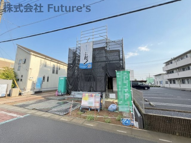 三郷市泉1丁目　新築戸建の外観|敷地面積ゆとりの243㎡越え！広々暮らせる大型新築戸建