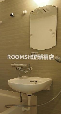 ルーブル蒲田本町の洗面所